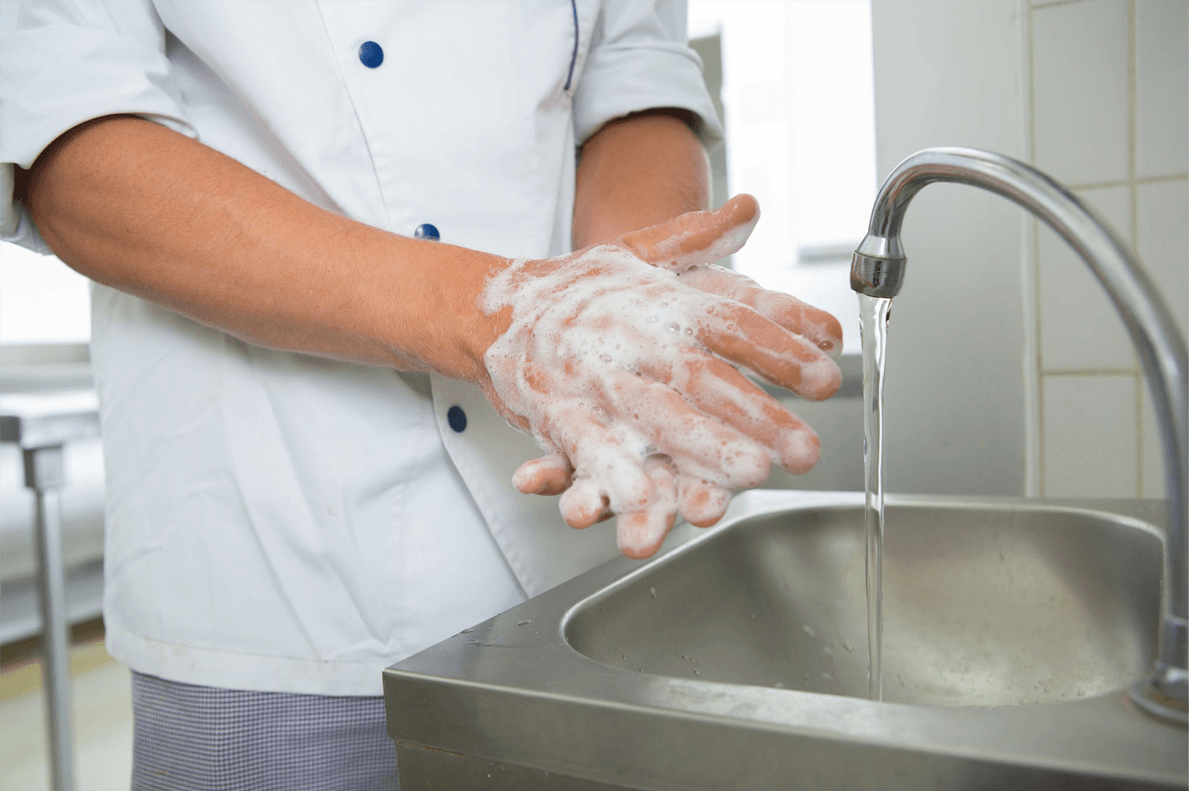Optimal Kitchen Sink Water Temperature: A Safe and Efficient Guide